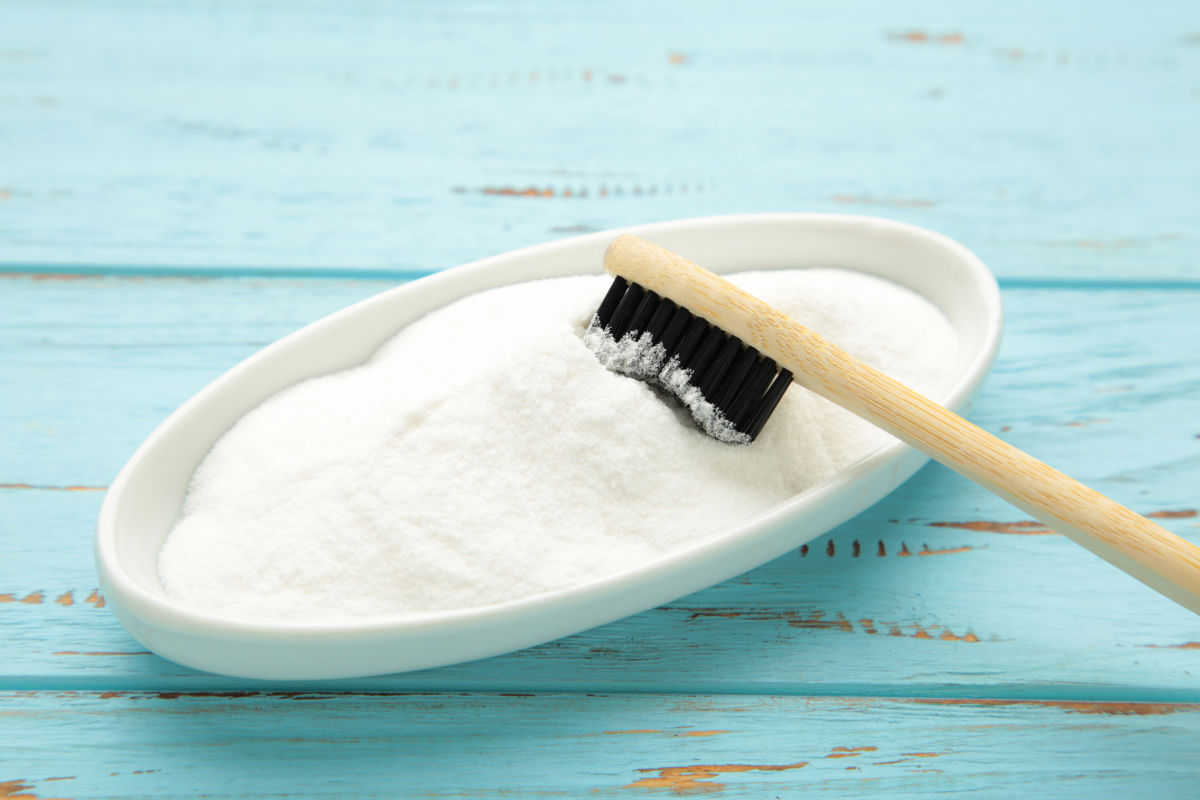 Baking Soda for White Teeth: How to Use, Risks, and Alternatives