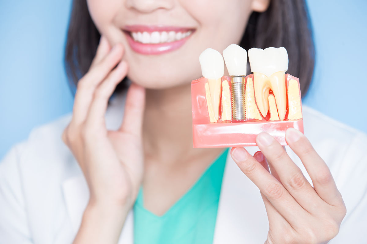 Everything About the Pivot Tooth: A Solution to Save Your Damaged Teeth