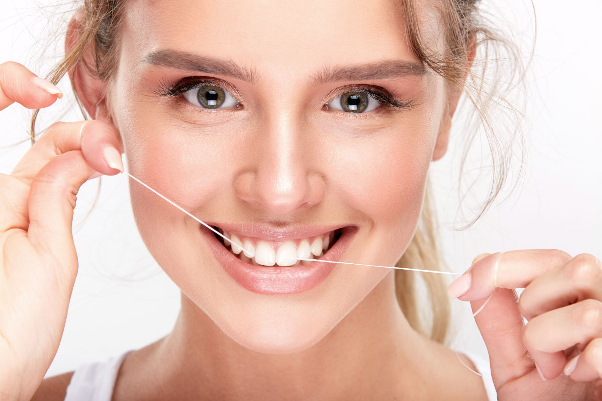 Dental Floss in 2026: How to Choose, Use, and Maximize Your Oral Hygiene