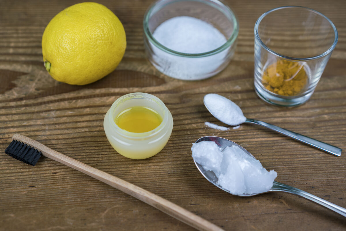 How to Make Natural Homemade Toothpaste in 2026: Recipes, Safety, and Expert Tips