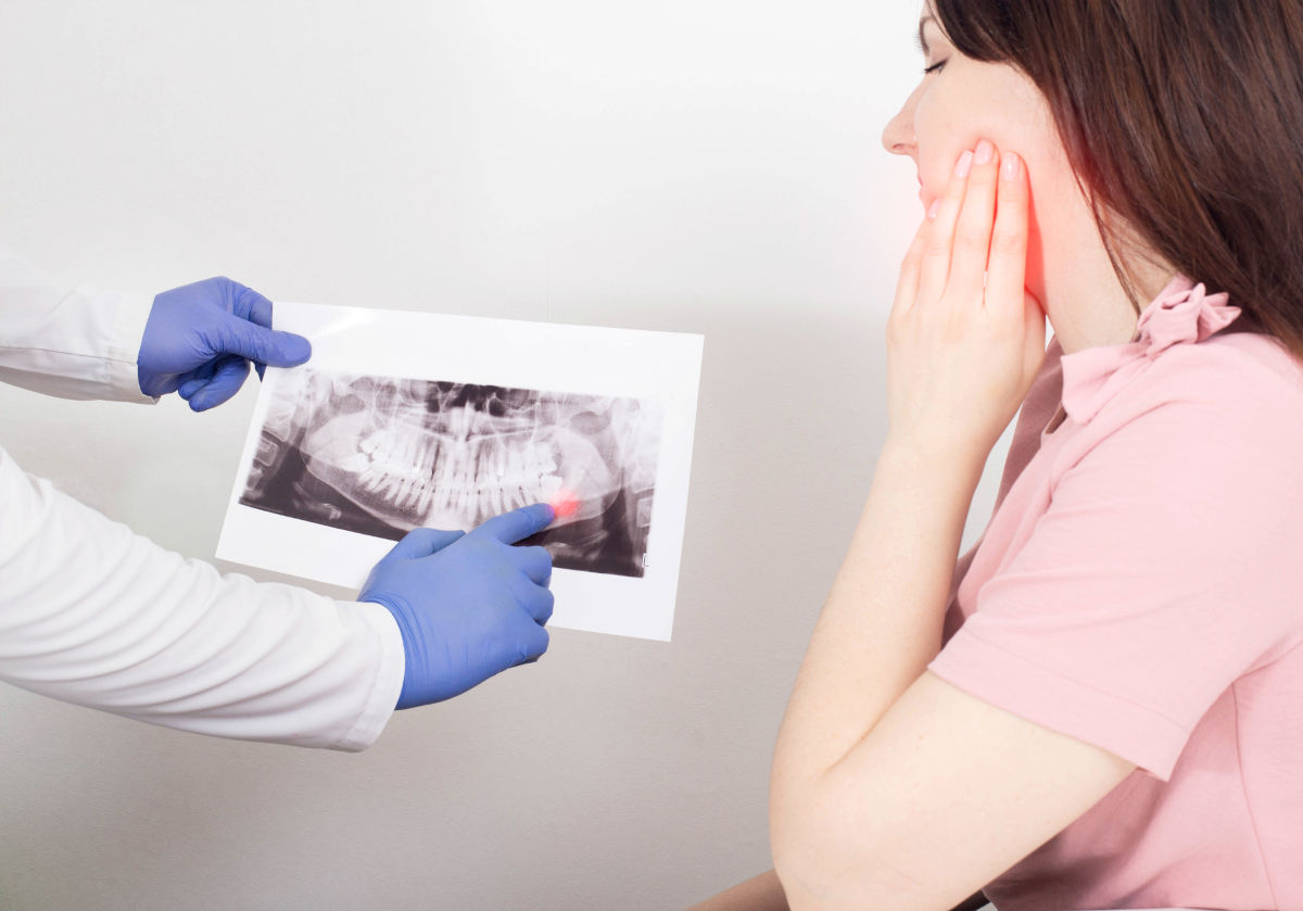 Necrotic Tooth: Symptoms, Causes, and Treatment Options